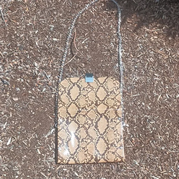 Zara Crossbody Snakeskin Pattern Chain Purse. No Call Outs. Amazing Bag! - Picture 6 of 6
